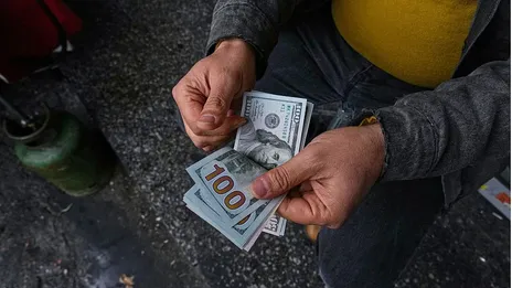 امروز ۱۸ شهریور ۱۴۰۵؛ دلار ۲۳۰ هزار تومان، سکه ۲۴۰ میلیون