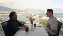 متن کامل گفتگوی شهرام شب‌پره با علی ضیا: با یک آهنگ 7 خانه در آمریکا خریدم/ ابی زن ذلیل است/ داریوش وقتی معتاد بود پدر ما را درآورد!