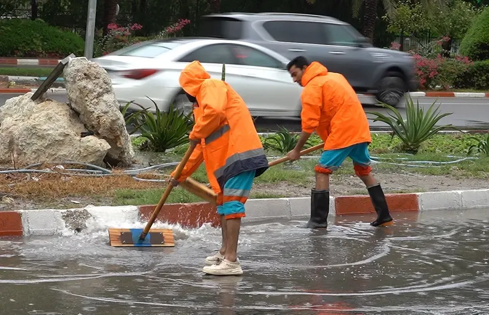 در ۲۴ ساعت اخیر به اندازه دو سال در کیش باران بارید!