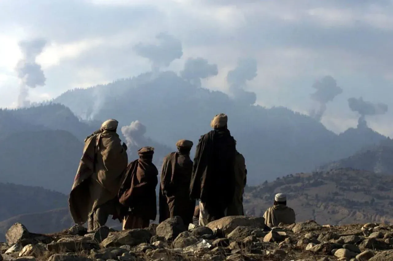 درگیری گسترده بین طالبان و ارتش پاکستان در مرز؛ جنگنده‌های پاکستان بر فراز کابل به پرواز درآمدند