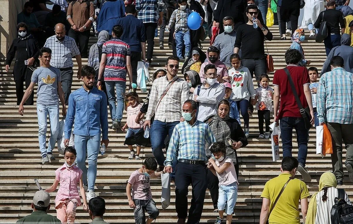 گزارشی تلخ از سقوط جوانان طبقه متوسط به میدان فقر!