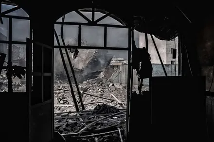 گزارش زنده از روز بیست و پنجم جنگ؛ از تکذیب «مذاکره» تا ادامه بمباران ایران و حمله موشکی به تل‌آویو