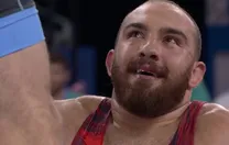 ویدئو | اشک‌های سوزناک خواهر امیرحسین زارع بعد از شکست برادرش در فینال المپیک