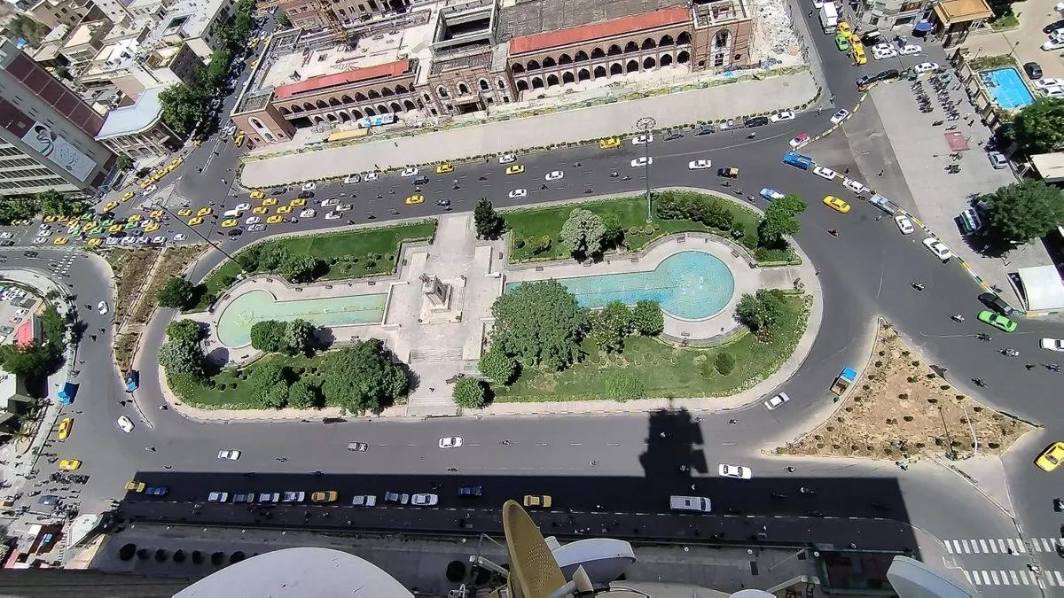 (عکس) میدان توپخانه ۷۷ سال قبل