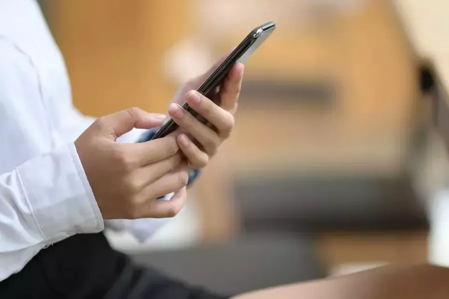 قطع شدن عجیب خطوط تلفن ایرانسل در مرکز شهر تهران