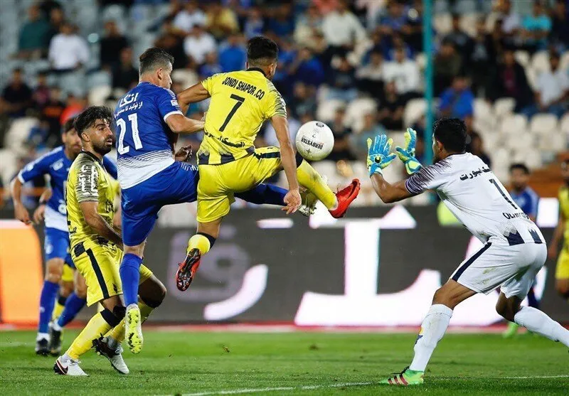 وضعیت بازی سپاهان- استقلال پیچیده شد!