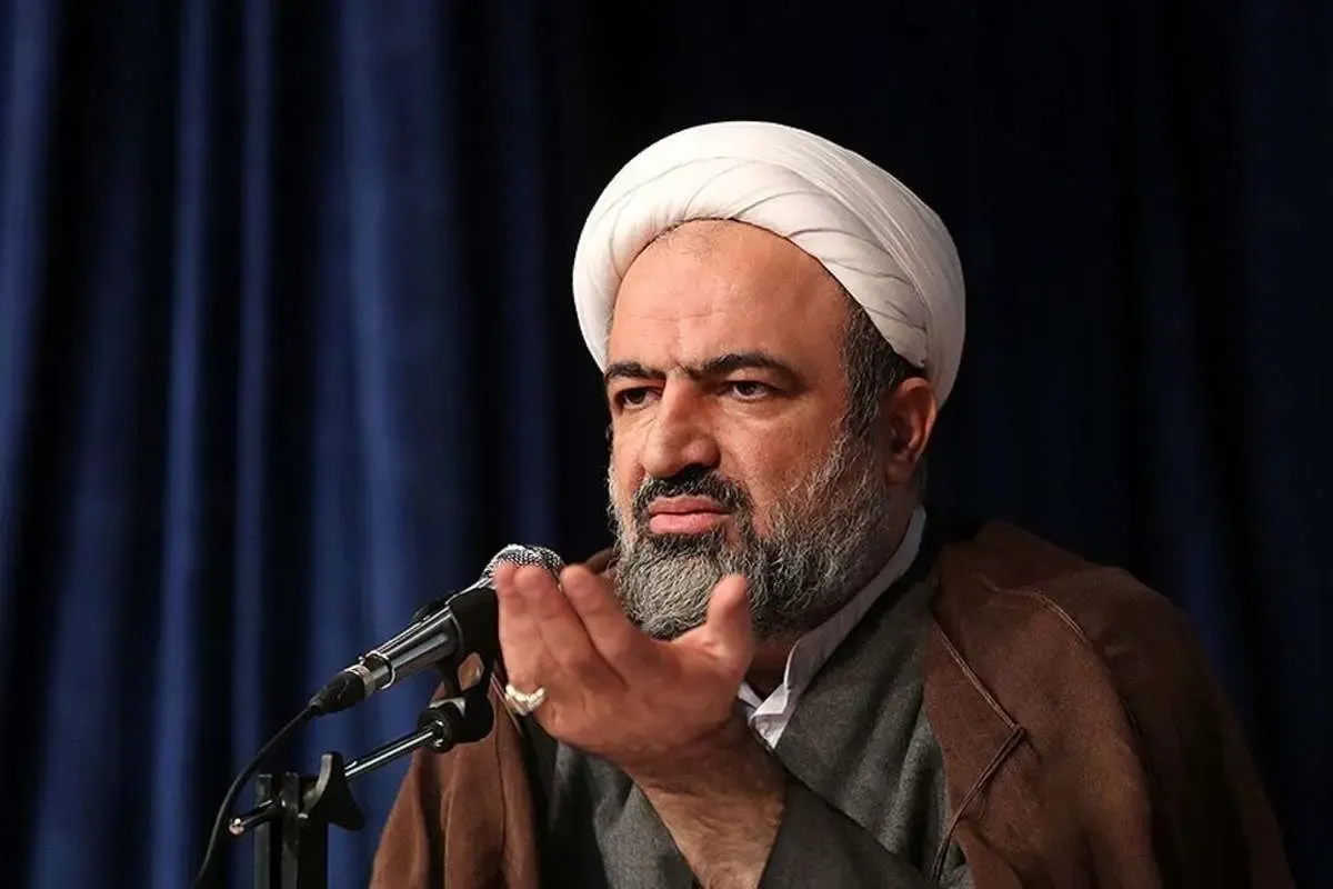 توهین عجیب حمید رسایی به استاندار مازندران؛ با تخصص مجاری ادراری استاندار شدی!