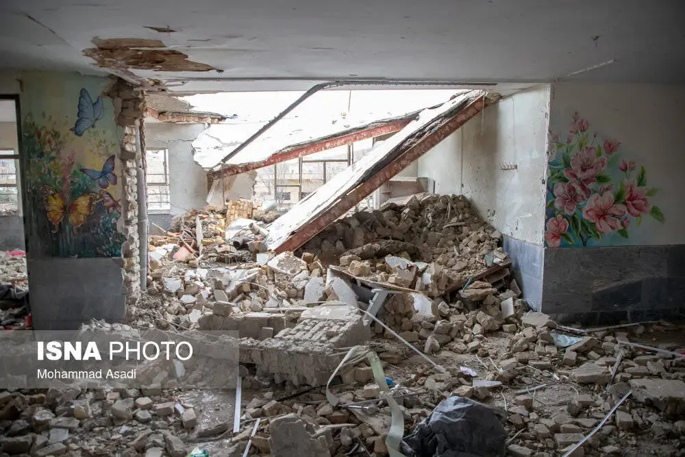 حمله نظامی به مدارس خمین حمله نظامی به مدارس خمین