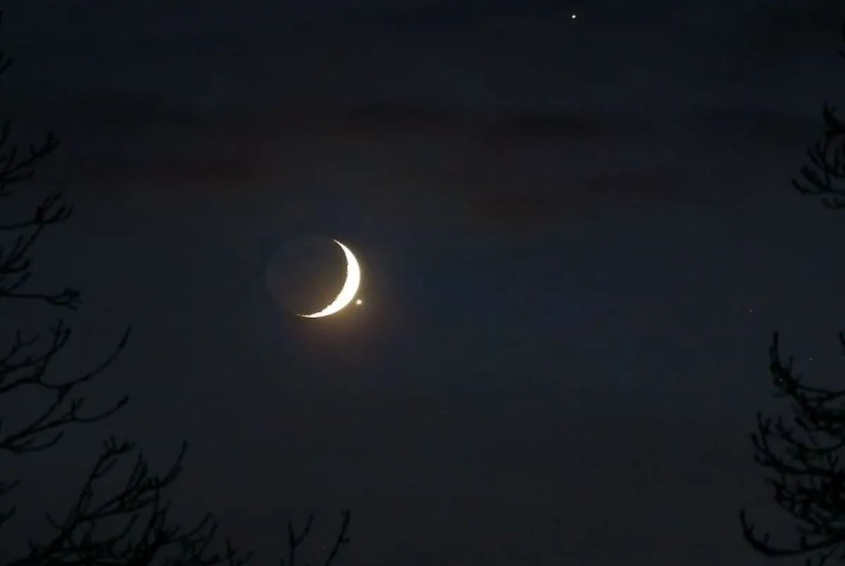 درخشش خیره‌کننده ماه و زحل در آسمان ایران