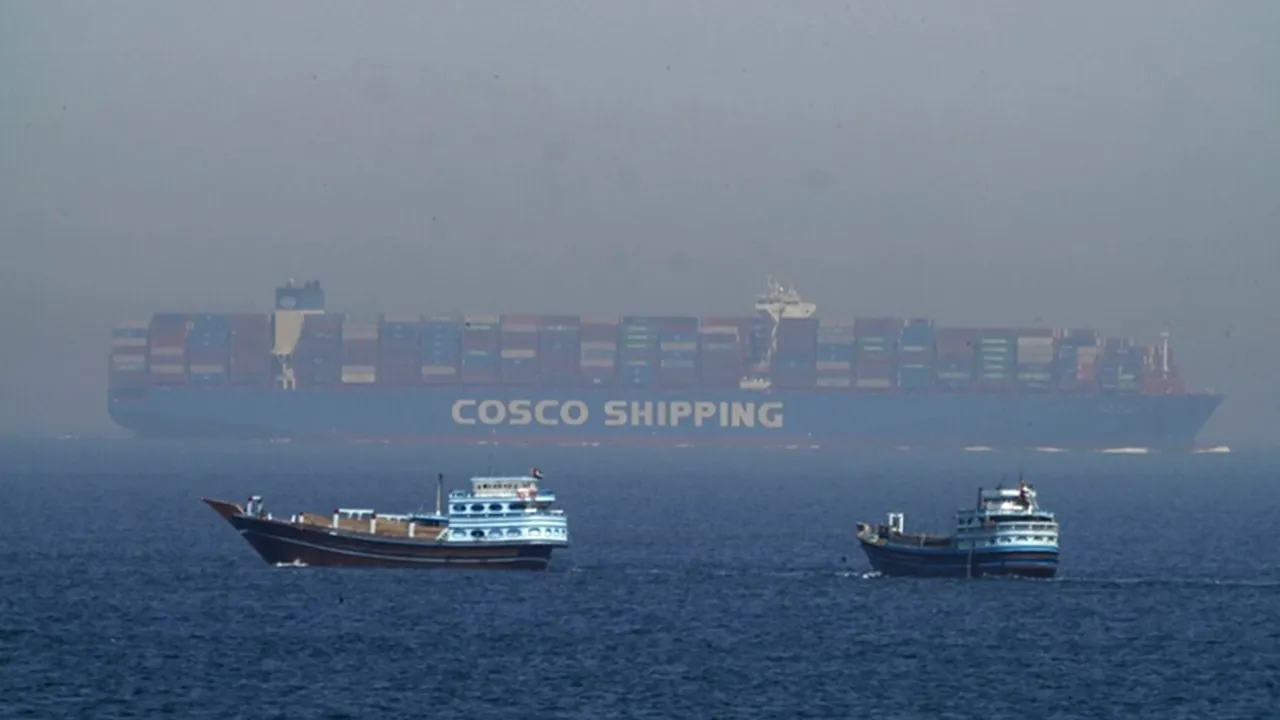 گزارش زنده از روز هفدهم جنگ / ادامه حمله به تهران/ ترامپ: فکر نمی‌کنم جنگ با ایران طول بکشد/ انفجار شدید در پایگاه‌های آمریکا در امارات