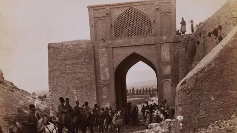 اگر ۱۱۵ سال پیش وارد شیراز می‌شدید، چه می‌دیدید؟ شهری ۶۰ هزار نفری در روزگار احمدشاه قاجار