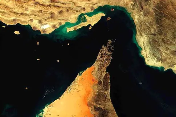 اگر تنگه هرمز خلوت شود، زندگی ما چه تغییری می‌کند؟