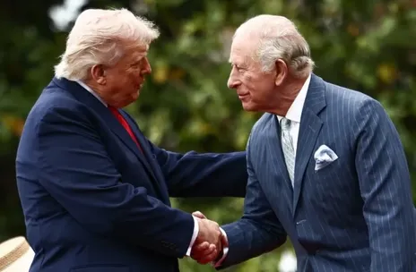 (ویدئو) شاه انگلیس خطاب به ترامپ: اگر ما نبودیم شما الان فرانسوی صحبت می‌کردید