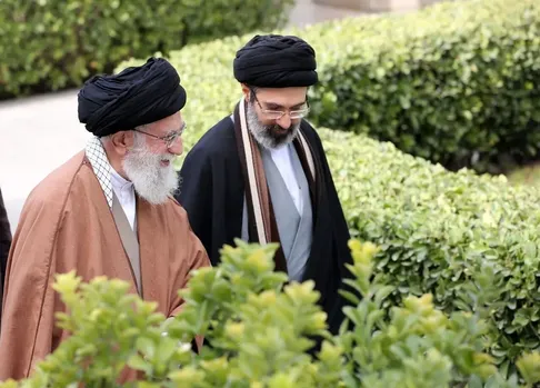 افشای محل پناهگاه رهبر شهید روی آنتن زنده تلویزیون