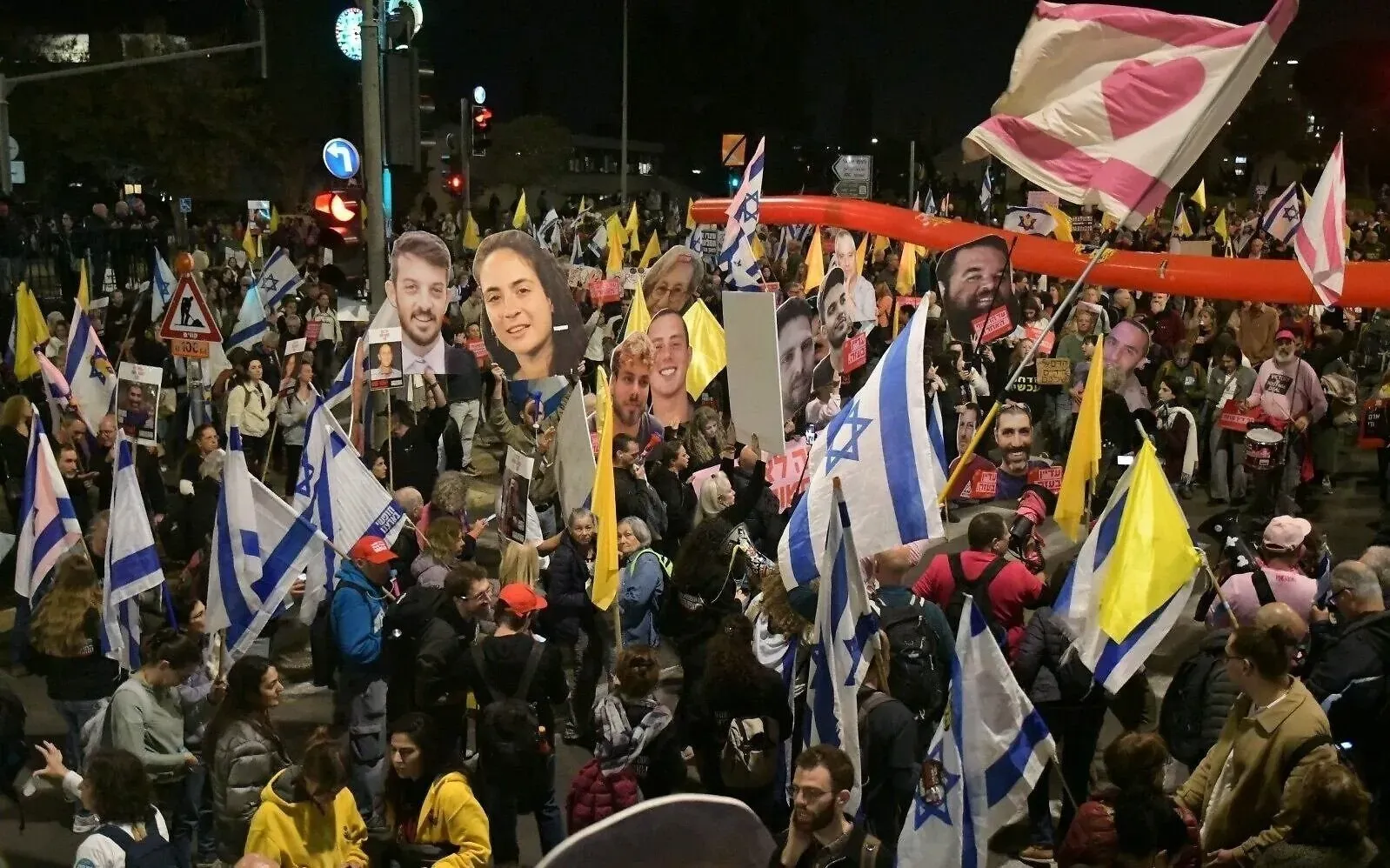 هزاران نفر در قدس اشغالی علیه نتانیاهو تظاهرات کردند