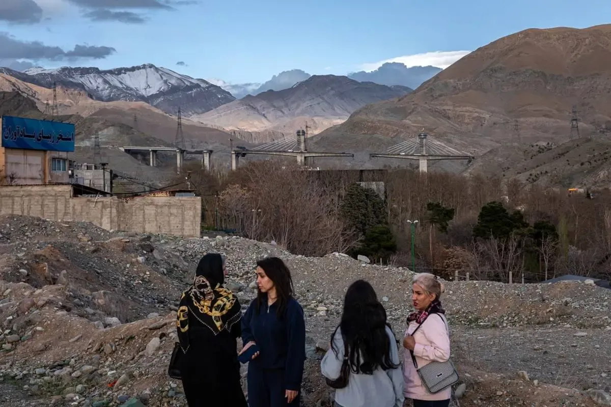 حمله موشکی به یک پل در کرج