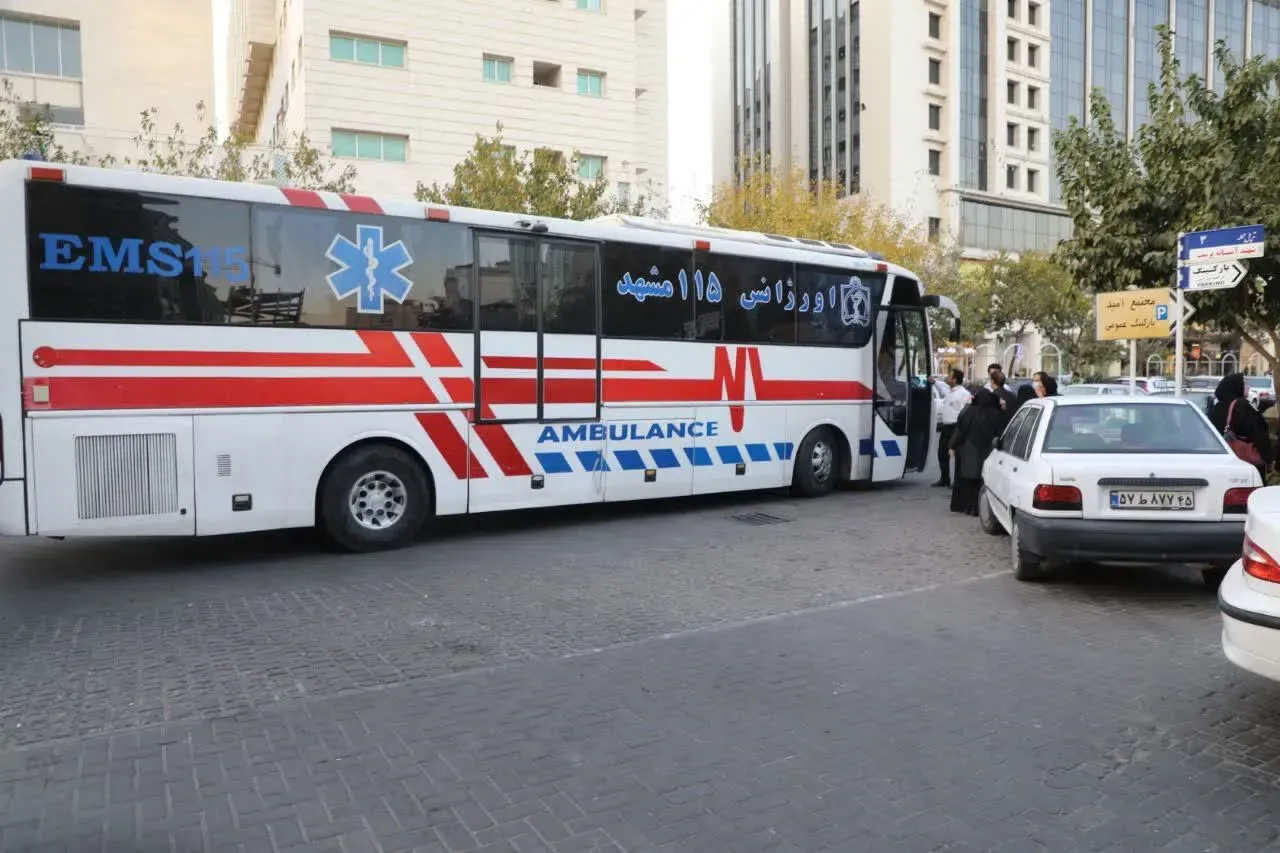 اتفاق وحشتناک در هتل آپارتمانی در مشهد؛ ۵۰ نفر مسموم و ۱۴ نفر راهی بیمارستان شدند