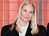 همسر ولیعهد نروژ از مردم این کشور به خاطر دوستی با جفری اپستین عذرخواهی کرد