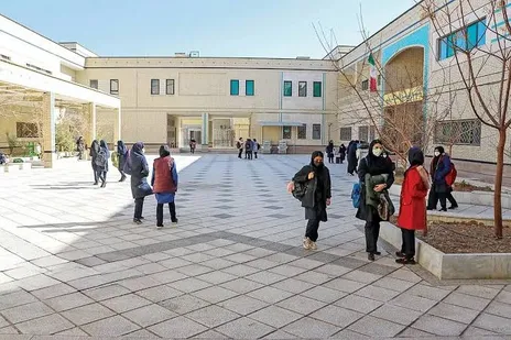 کدام مدارس یکشنبه ۵ مهر ۱۴۰۵ تعطیل است؟ اسامی شهرهایی که غیرحضوری شدند