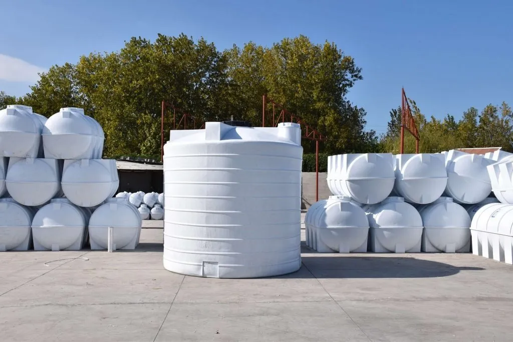 صف خرید مخزن آب در مولوی تهران