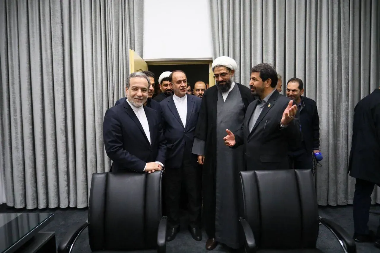 عراقچی: آمریکایی‌ها گفتند ایران دنیا را دو قسمت کرد