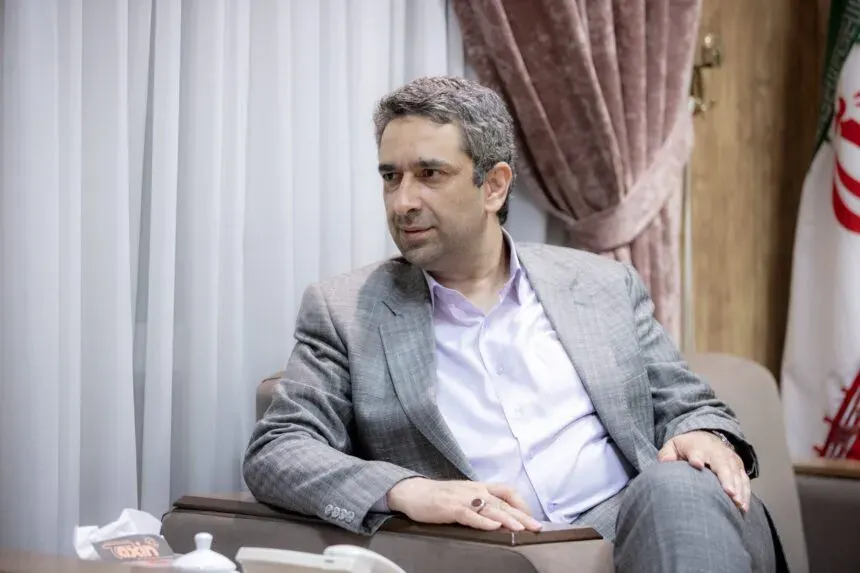 ماجرای جلسه محرمانه و برکناری یکی از وزرای دولت چه بود؟!