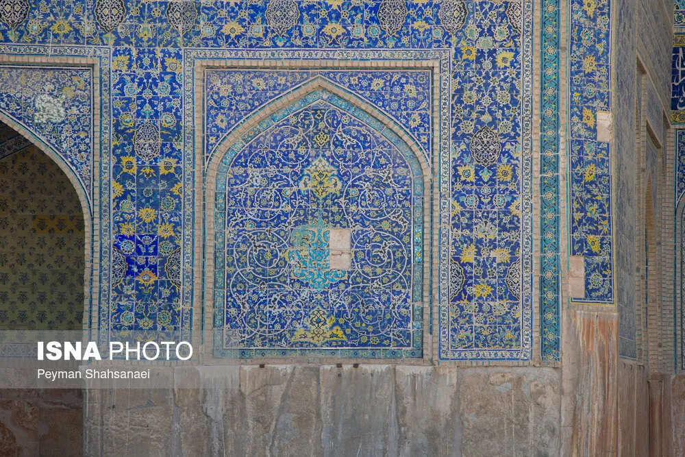 آسیب به مسجد امام در اصفهان