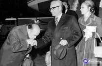 امیرعباس هویدا که بود، چه کرد و چگونه کشته شد؟