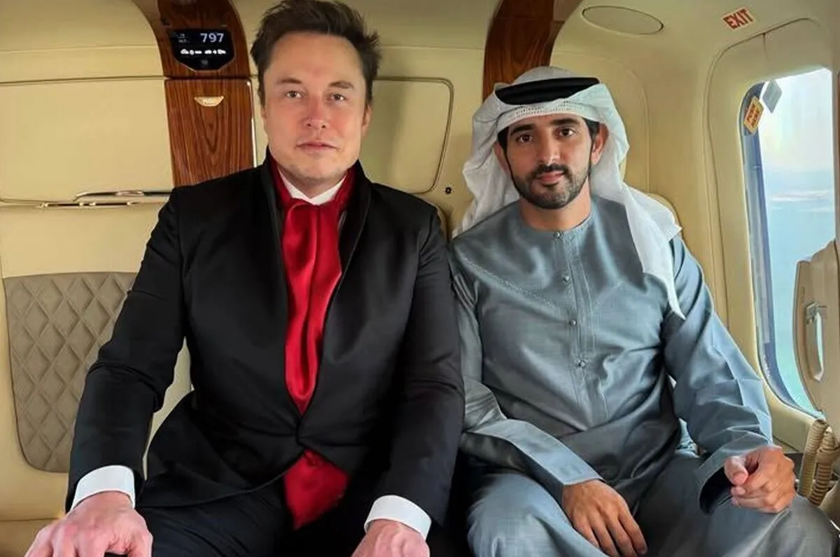 (تصاویر) سفر ایلان ماسک به دبی و رانندگی ولیعهد دبی برای او