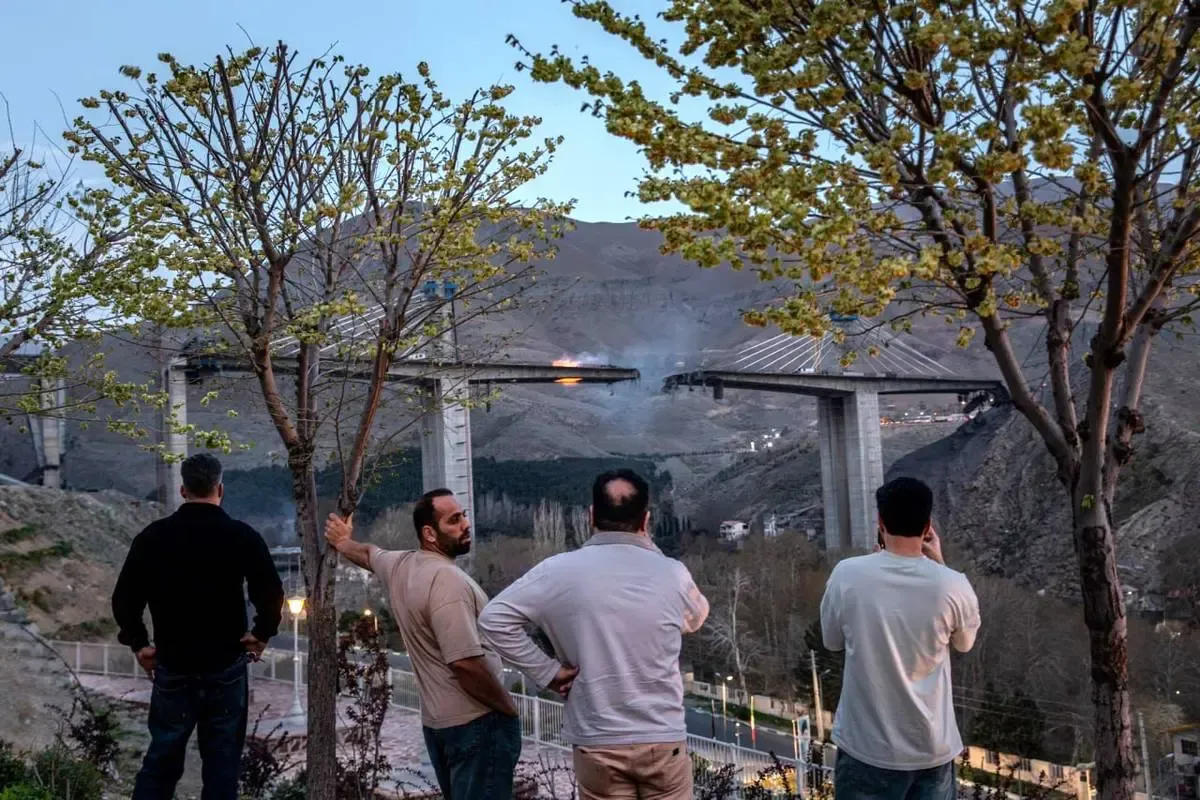 حمله موشکی به یک پل در کرج