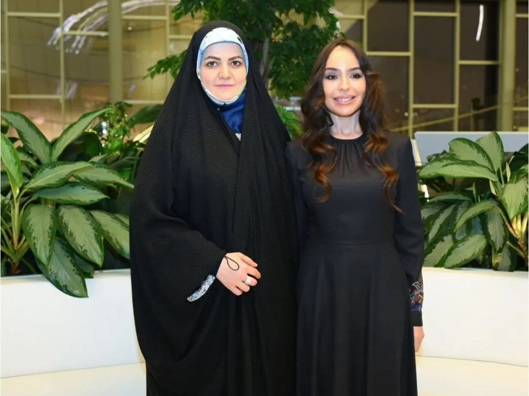 (ویدئو) سفر دختر پزشکیان به باکو خبر ساز شد؛ اسم زهرا پزشکیان به عایشه تغییر کرد!