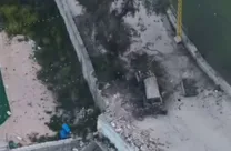 (ویدئو) تصویری پربازدید از لحظه شهادت یک فرد زخمی توسط پهپاد انتحاری اسرائیلی در لبنان