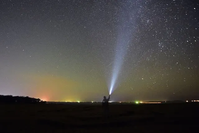 بارش شهابی اورونیدز این هفته به اوج فعالیت خود می‌رسد/ چه زمانی و کجا آن را ببینیم؟