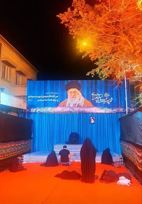 عکس؛ یادمان مقتل رهبر شهید در انتهای خیابان کشور دوست