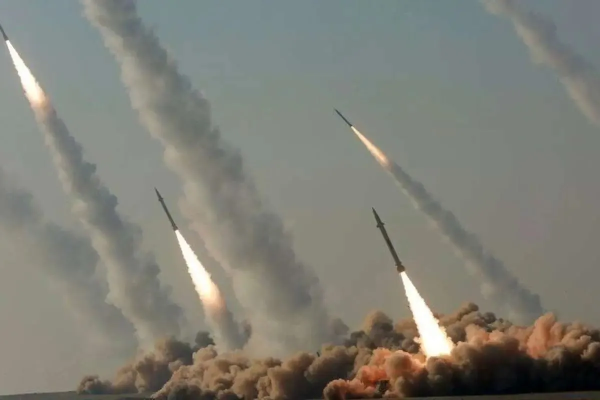 فارس: عملیات دیشب ایران، بزرگترین و پر تخریب‌ترین حمله از ابتدای جنگ بود/ موشک‌های با سر جنگی یک تنی استفاده شد