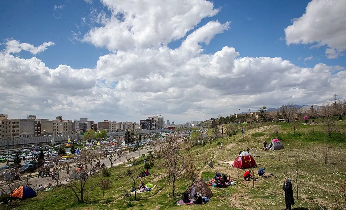 سیزدهم فروردین سال ۱۴۰۵ چند شنبه است و چه روزی است؟