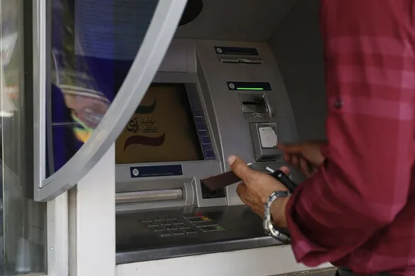 برداشت پول از عابربانک هم پولی شد!