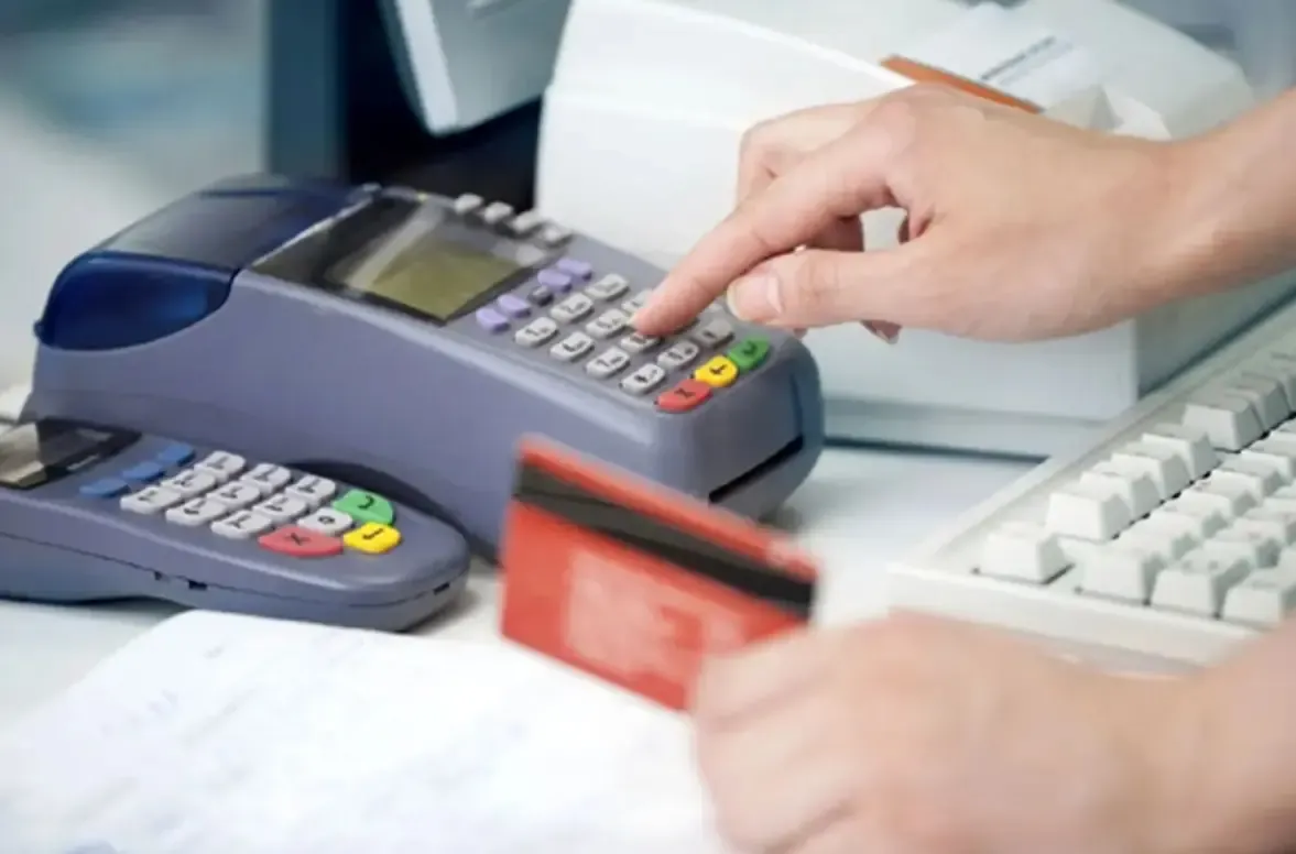 دلیل اختلال در بانک ملی چیست؟!