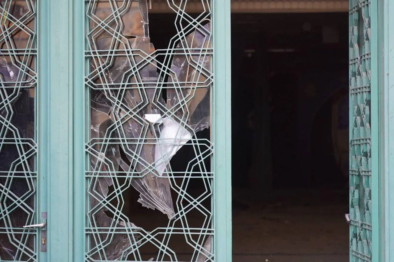 حمله به دانشگاه صنعتی شریف