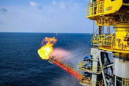 بخشی از تاسیسات صنعت نفت پارس جنوبی و عسلویه هدف حمله قرار گرفت