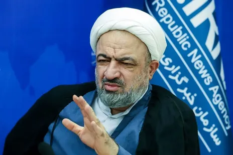 با شکایت قالیباف حکم ۱۰ ماه زندان حمید رسایی اجرا می‌شود؛ رسایی موضع خود را تغییر نداد!