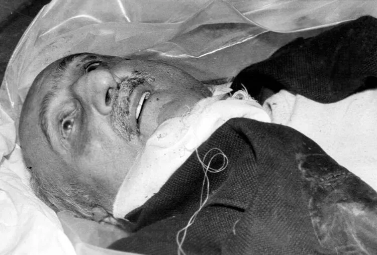 روایتی از اعدام رئیس ساواک؛‌ کسی او را گردن نمی‌گرفت