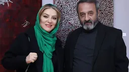 مراسم تشییع مادر حمیرا ریاضی؛ علی اوسیوند پیکر مادر حمیرا ریاضی به دوش کشید