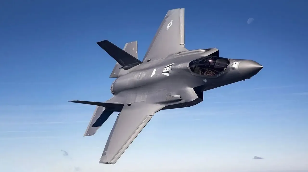 جنگنده و بمب افکن