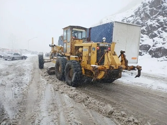 سرمای شدید و یخبندان تا پایان هفته ادامه دارد
