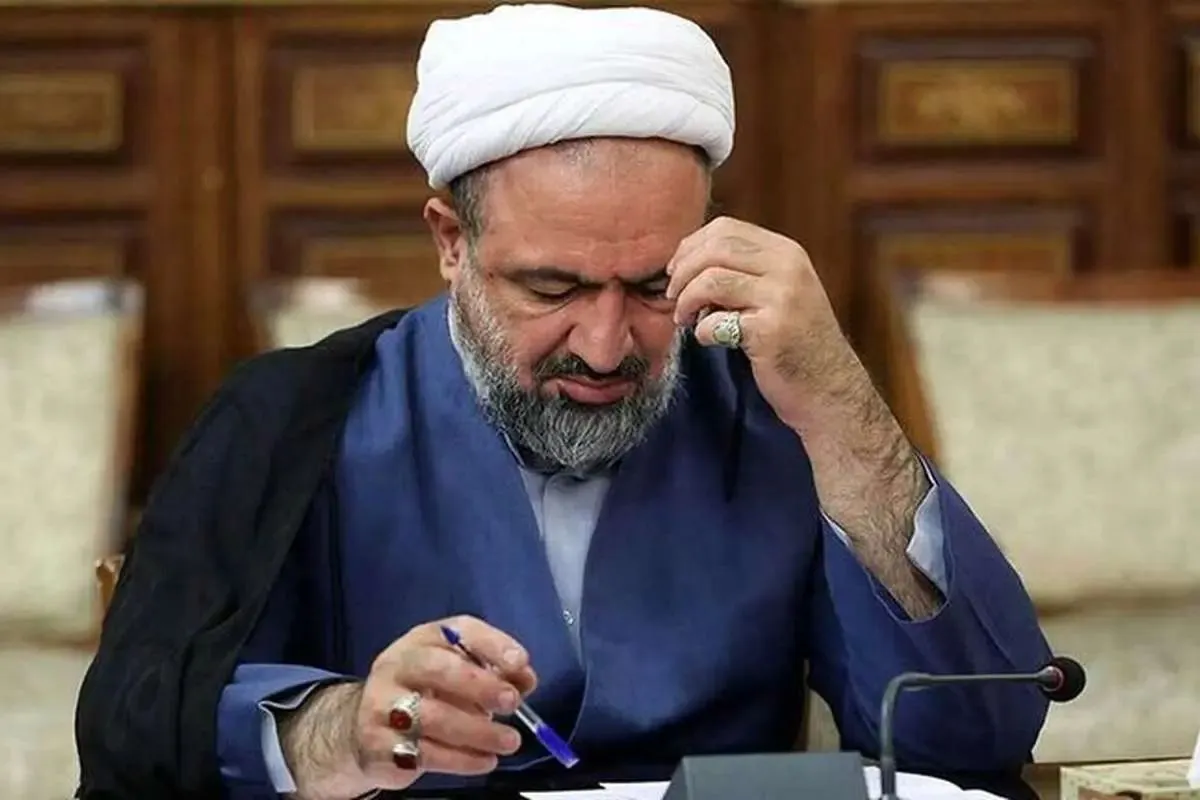 رسایی: حق مهریه و نفقه زنان بی‌حجاب باید از بین برود