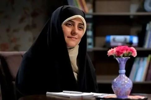 ساجده سلیمانی مجری سابق تلویزیون: خیلی ساده است خانم زینب ابوطالبی یک ویدئو بگیر و ثابت کن که ایران هستی