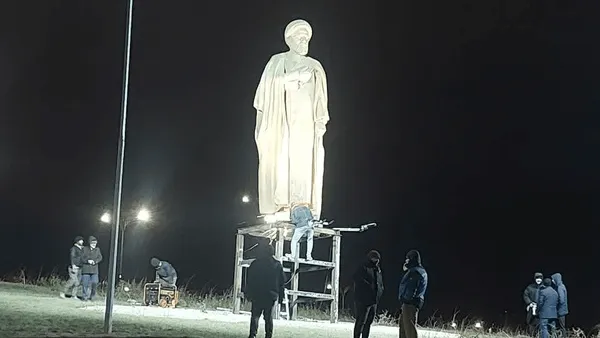 ماجرای افتادن مجسمه شهید رئیسی در اردبیل چه بود؟