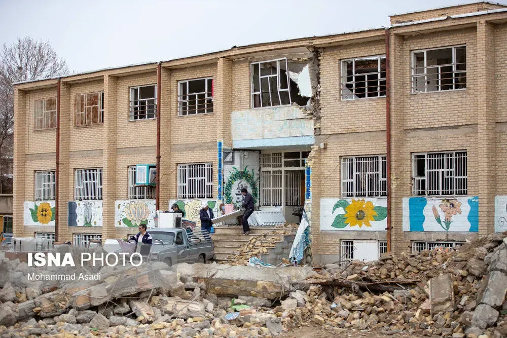 حمله نظامی به مدارس خمین حمله نظامی به مدارس خمین