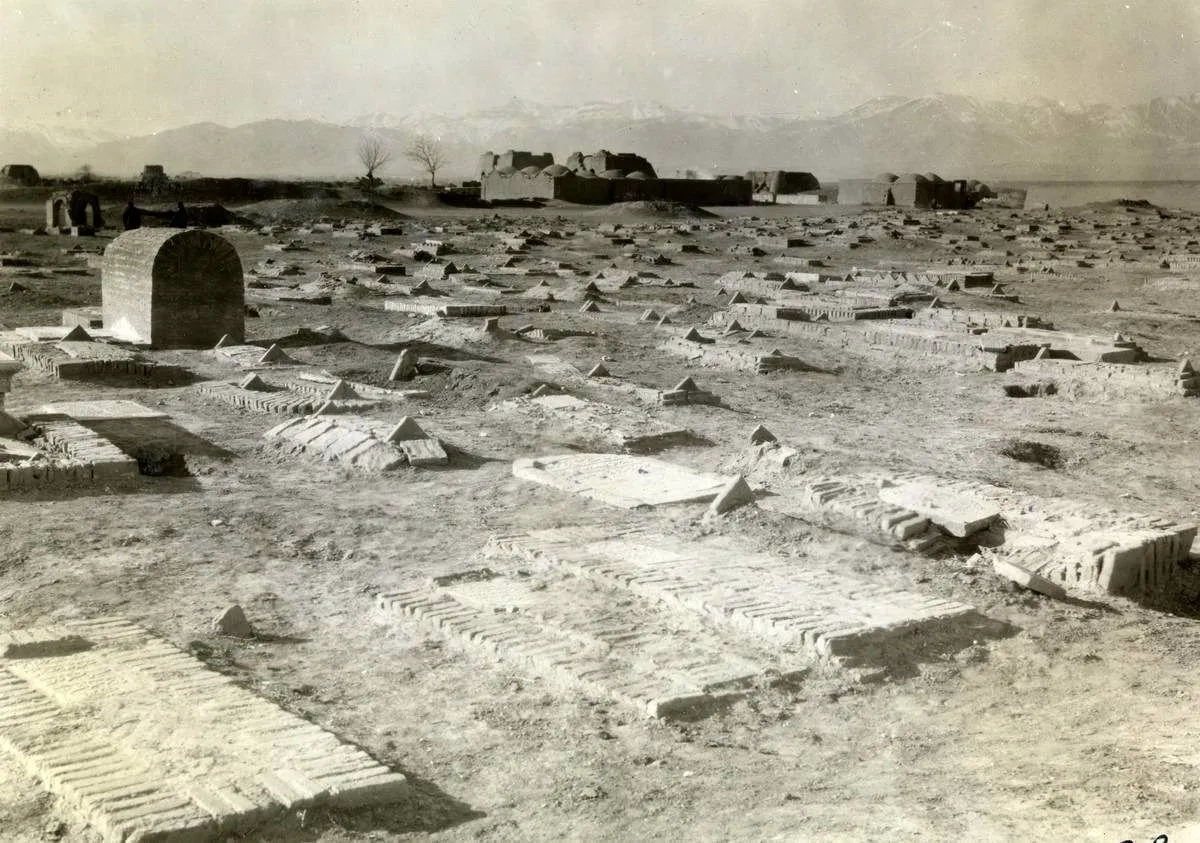 مرده‌های تهران قبل از بهشت زهرا کجا دفن می‌شدند؟/ مخارج کفن و دفن ۷۰ سال پیش